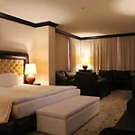 Shiroka Laka Hotel