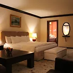 Shiroka Laka Hotel 4*