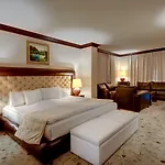Hotel Shiroka Laka Hotel 4*
