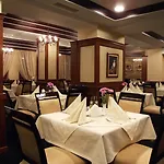 Hotel Shiroka Laka Hotel 4*