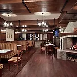 Shiroka Laka Hotel 4*