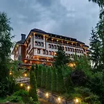 Shiroka Laka Hotel