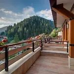 Shiroka Laka Hotel Hotel