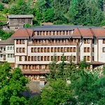 Shiroka Laka Hotel