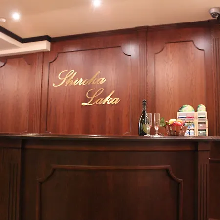 Shiroka Laka Hotel فندق