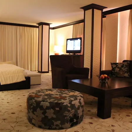 Shiroka Laka Hotel Hotel 4*