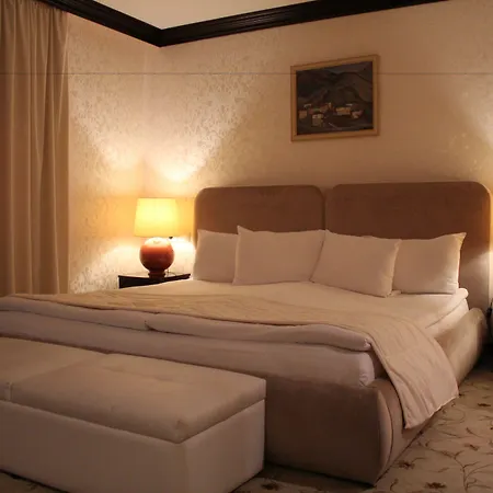 Shiroka Laka Hotel Hotel 4*