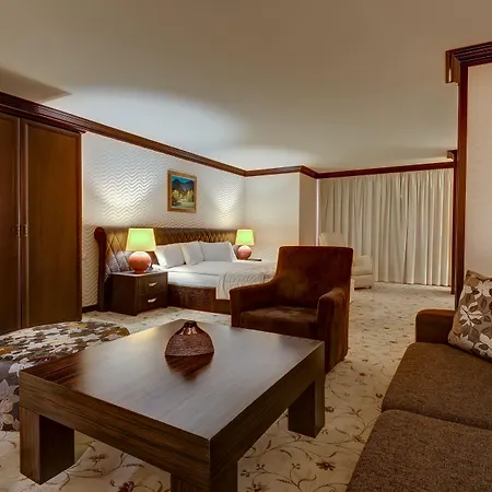 Shiroka Laka Hotel فندق