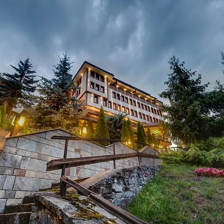 Shiroka Laka Hotel 4*