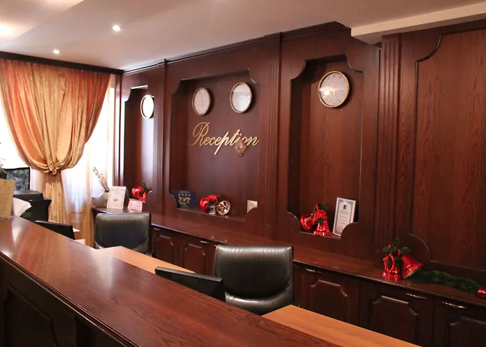 Shiroka Laka Hotel Хотел 4*