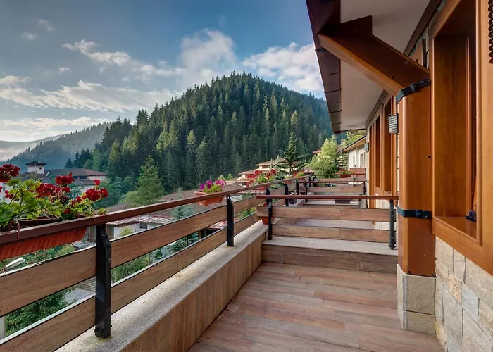 Shiroka Laka Hotel Хотел