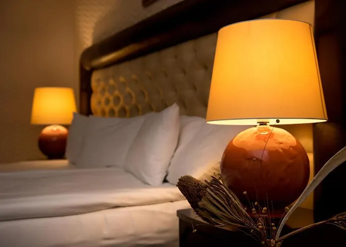 Хотел Shiroka Laka Hotel